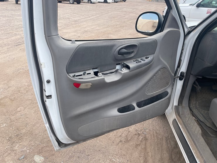 2001-ford-f150-image-22