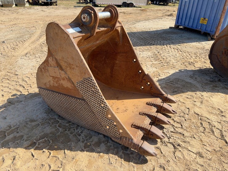 caterpillar-325-image-4
