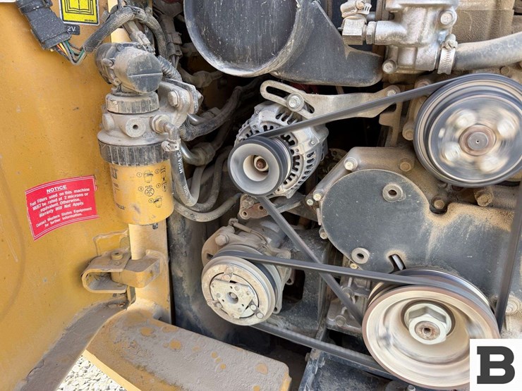 caterpillar-272c-image-24