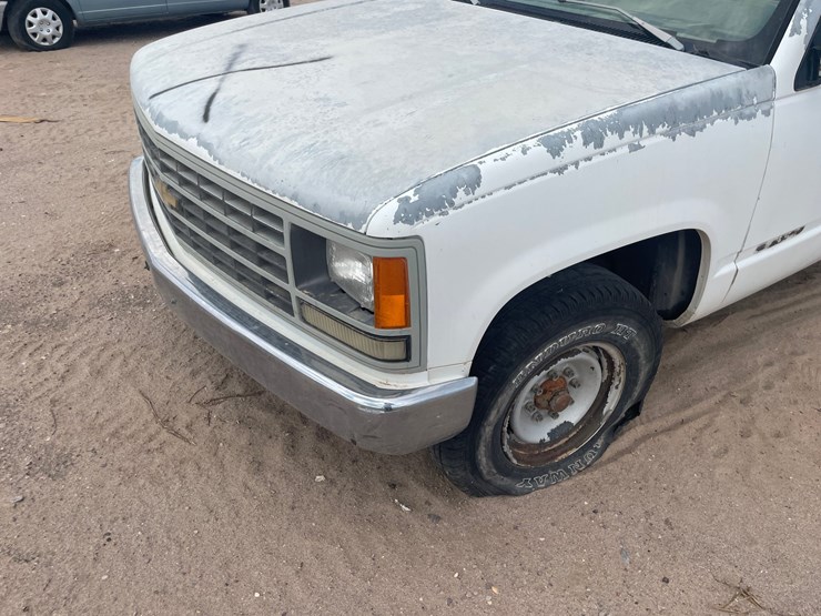 #1875-•-1992-chevy-1/2-ton-pickup-truck-(has-nm-title)-(offsite-at-nmsu)-image-17