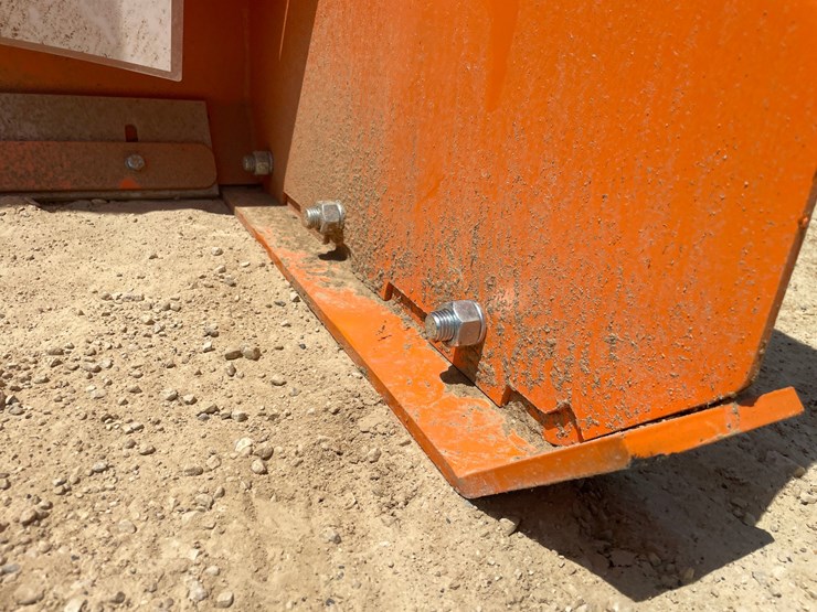 #2244-•-new-84"-skid-steer-snowpusher-attachment-image-11