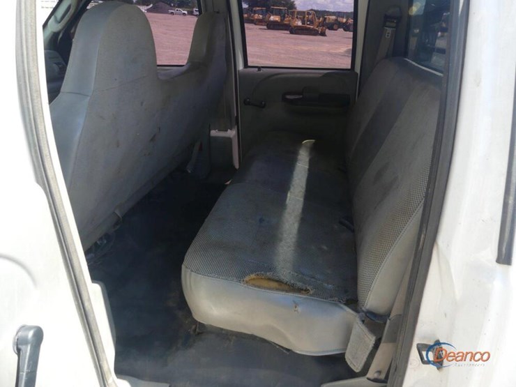 2006-ford-f450-xl-image-24