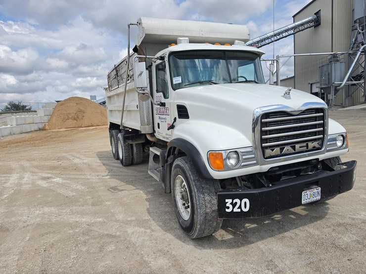 #25405-•-2003-mack-cv713-granite-truck-image-22