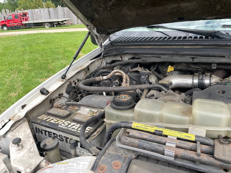 2000-ford-f550-image-28