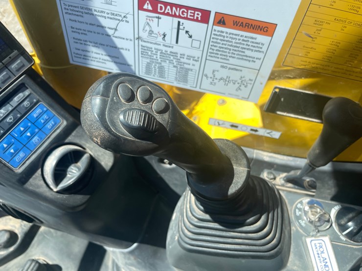 2019-komatsu-pc138us-image-65