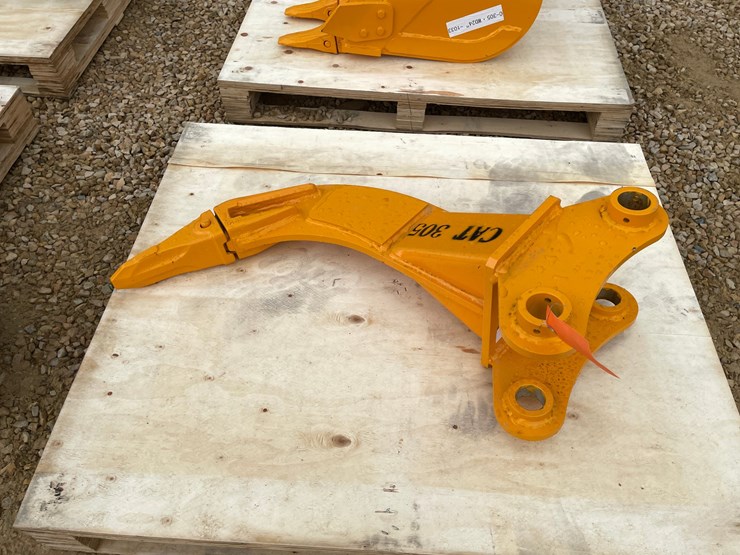 caterpillar-305-image-1