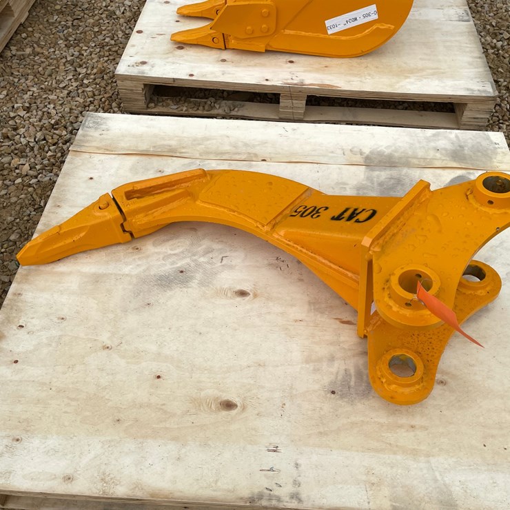 CATERPILLAR 305
