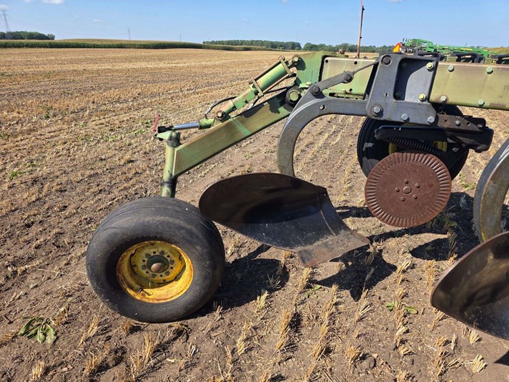 john-deere-2700-image-8