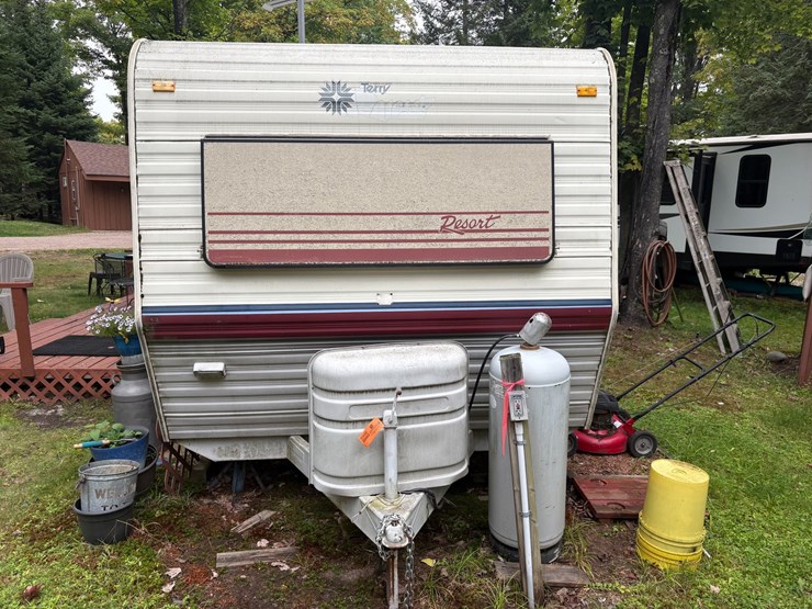 #5996-•-1989-fleetwood-resort-camper-(three-lakes,-wi)-(has-wi-title)-image-14