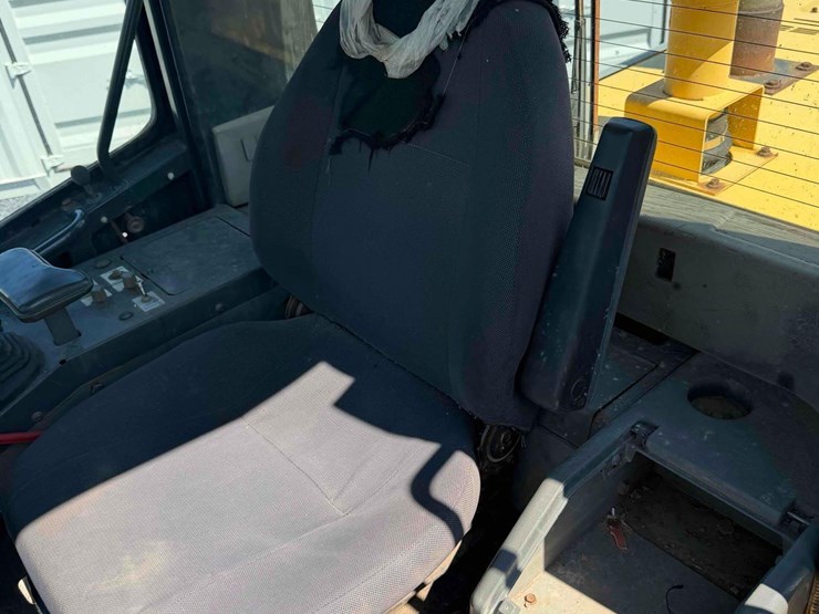 2004-komatsu-wa180pt-3mc-image-22