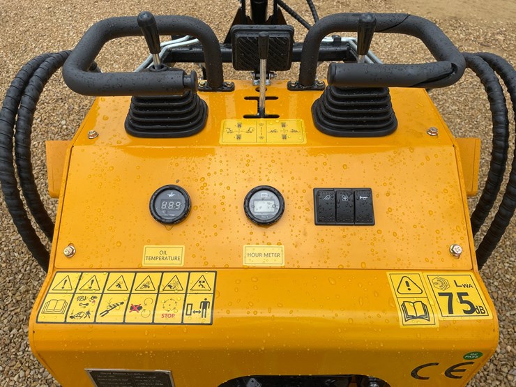#1265-•-sdlool-skid-steer-loader-image-19
