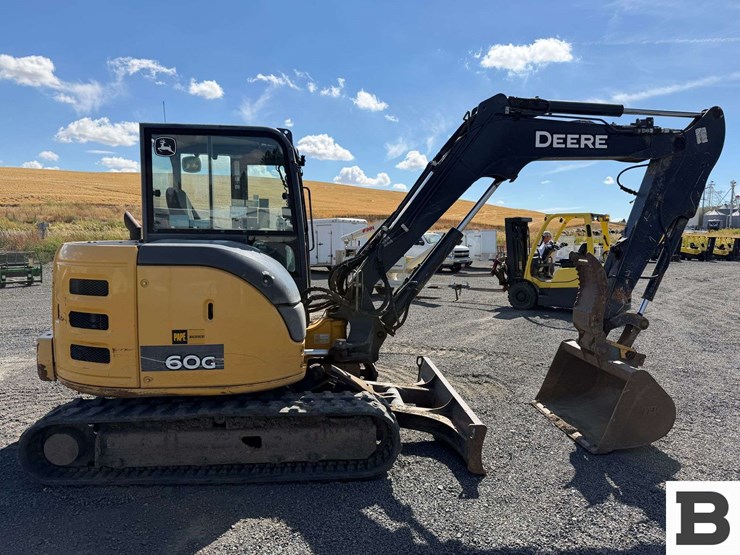 2016-deere-60g-image-7