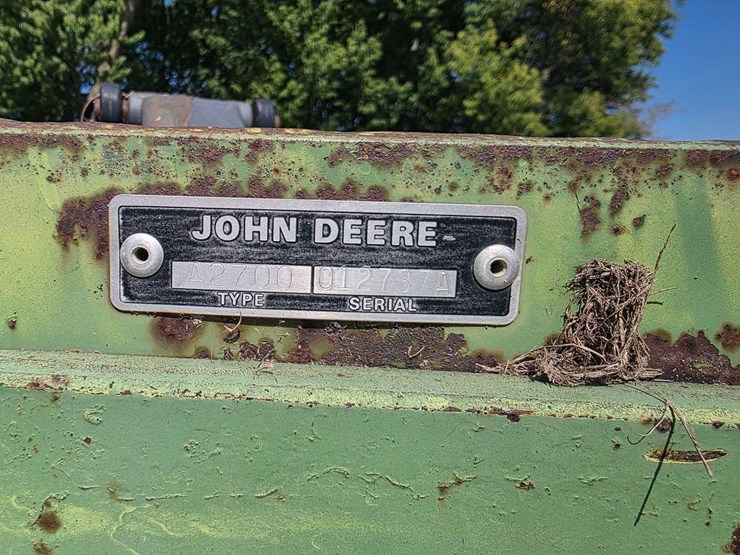 john-deere-2700-image-22