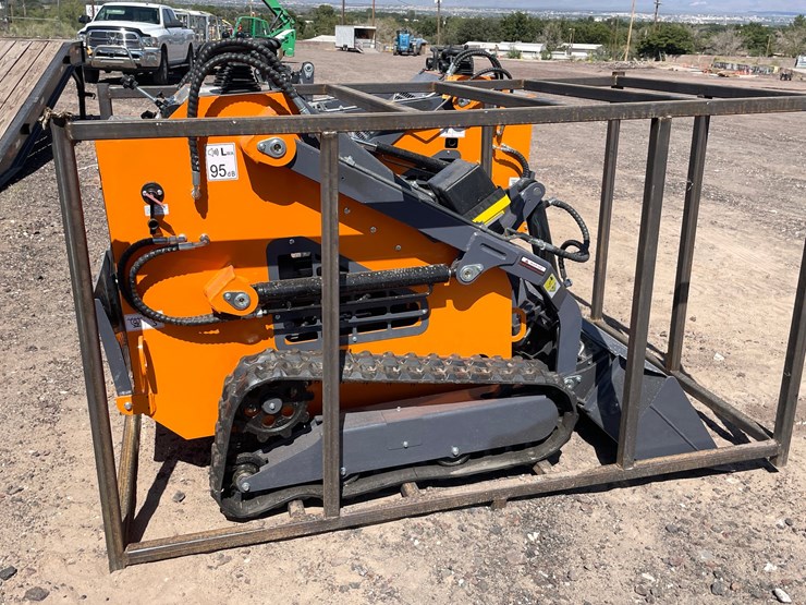 #2066-•-unused-2026-landhonor-mini-skid-steer-loader-image-6