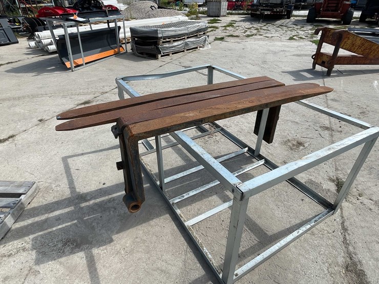 #6308-•-(4)-forklift-forks-(chilton,-wi)-image-4