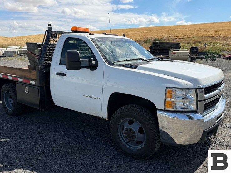 2008-chevrolet-silverado-3500-image-6