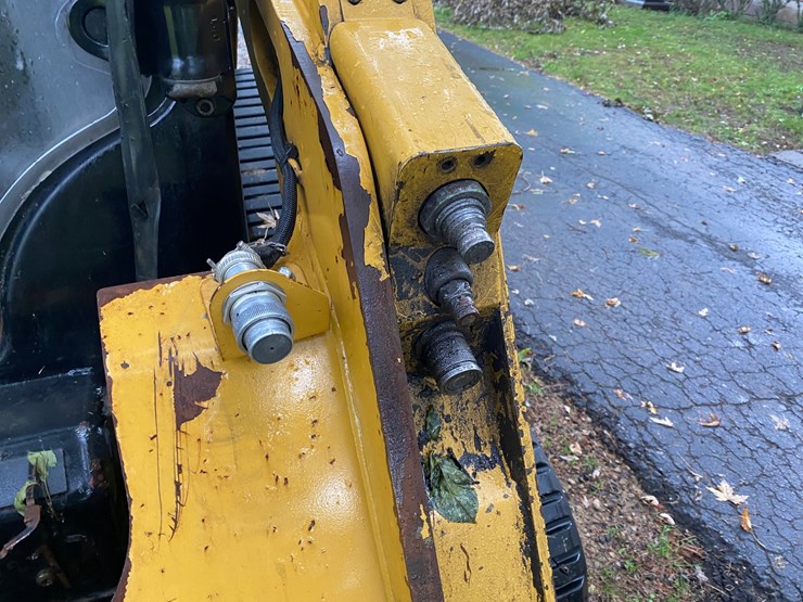 2019-caterpillar-259d-image-33