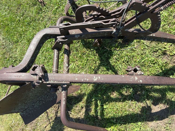 john-deere-18-image-21