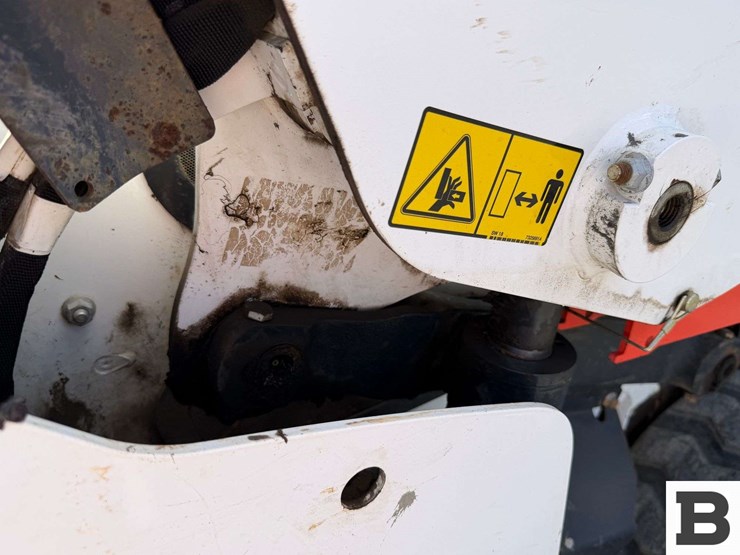 2021-bobcat-t66-image-34