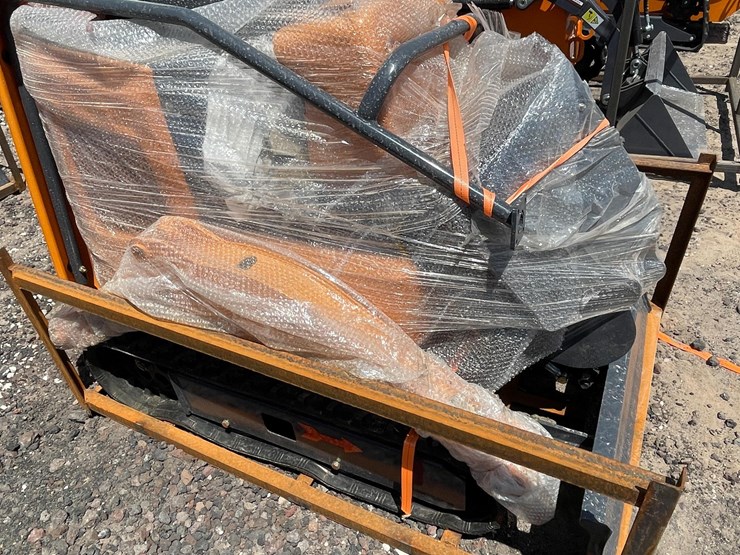 #2030-•-unused-2026-landhonor-mini-excavator-image-5