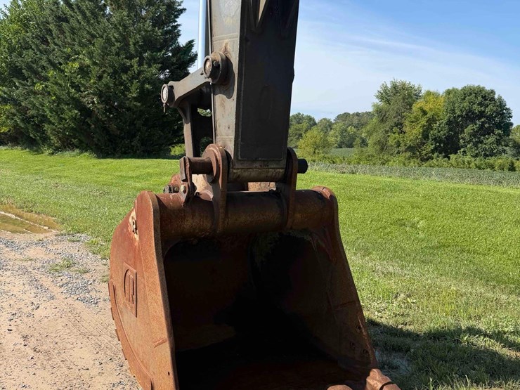 2019-deere-350g-lc-image-11