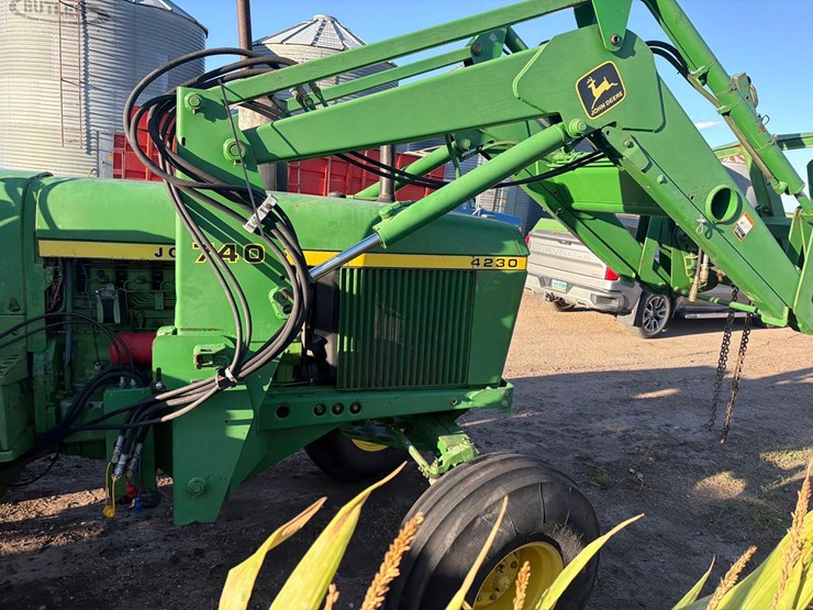 john-deere-4230-image-8