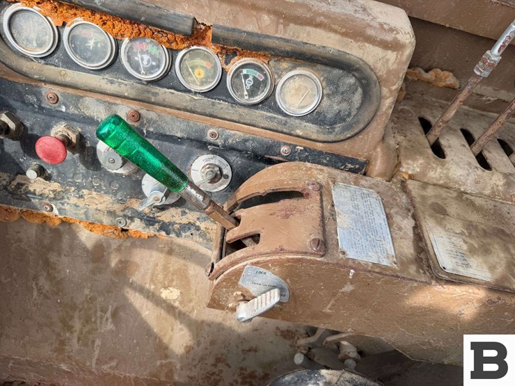 caterpillar-613b-image-55