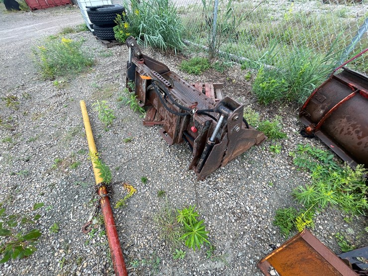 #509-•-4-in-1-skid-steer-bucket-(green-bay,-wi)-image-4