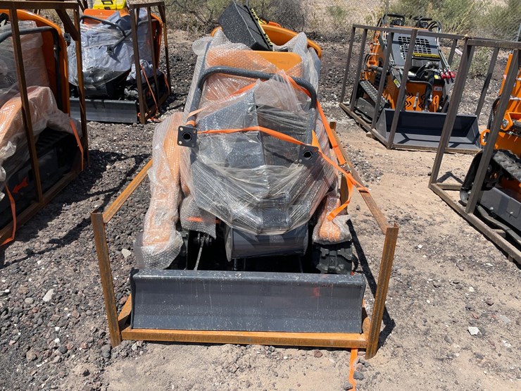 #2030-•-unused-2026-landhonor-mini-excavator-image-2