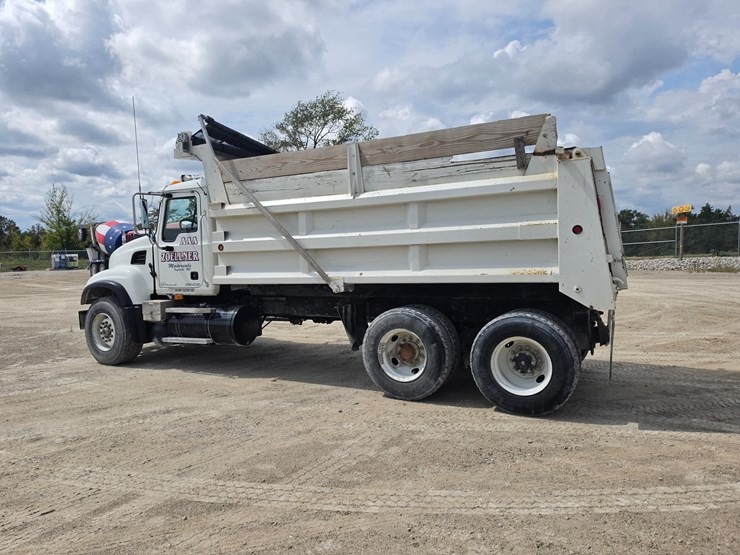 #25405-•-2003-mack-cv713-granite-truck-image-8