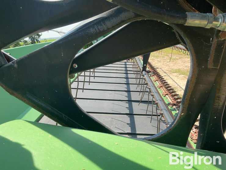 2012-john-deere-630d-image-18