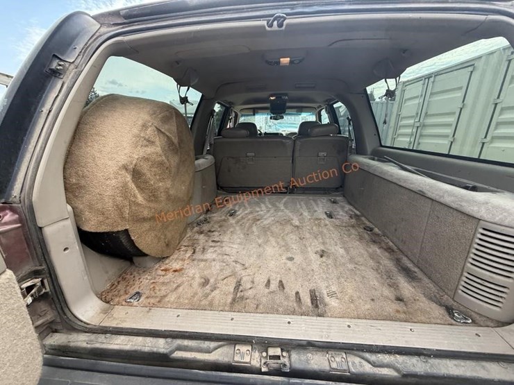1998-chevrolet-suburban-1500-image-21