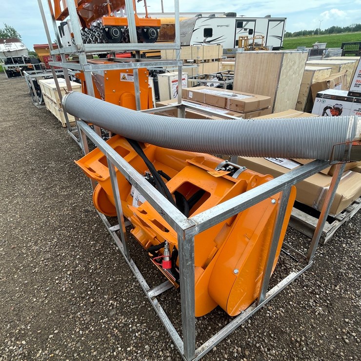 #5132 • Landhonor Double Discharge Concrete Mixer