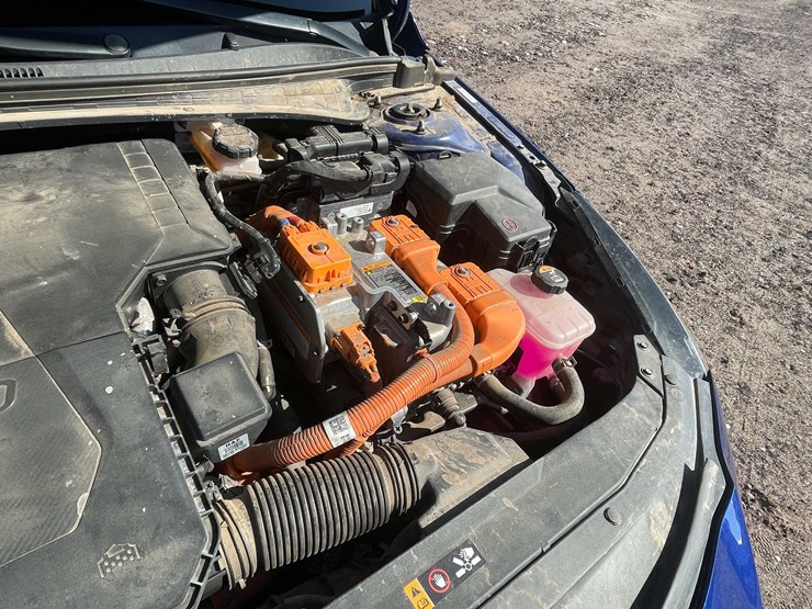 #1859-•-2023-hyundai-elantra-(has-nm-title)-image-56