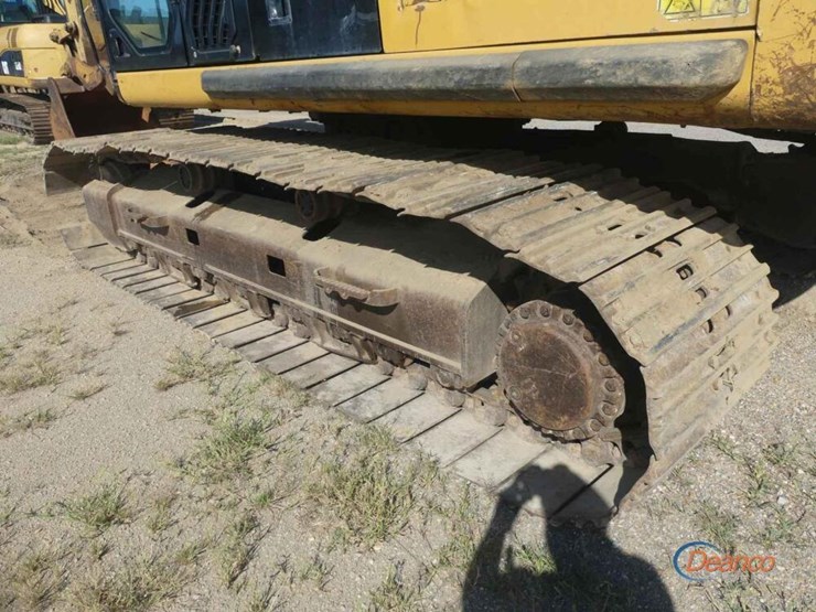 2015-caterpillar-329f-image-6
