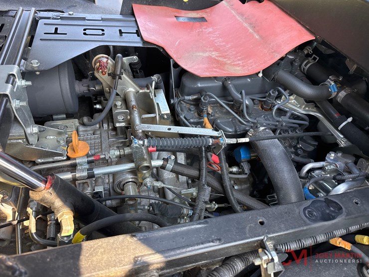 2024-kubota-rtv-x1100c-image-14