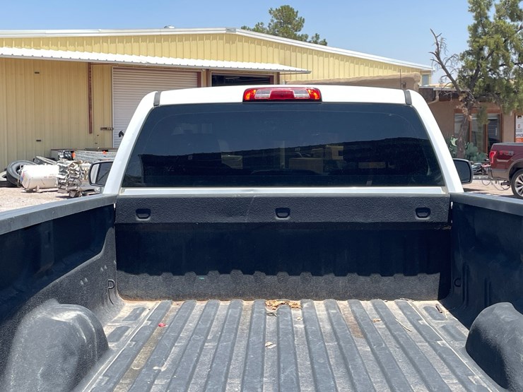 #1864-•-2018-chevy-work-truck-(has-nm-title)-image-36