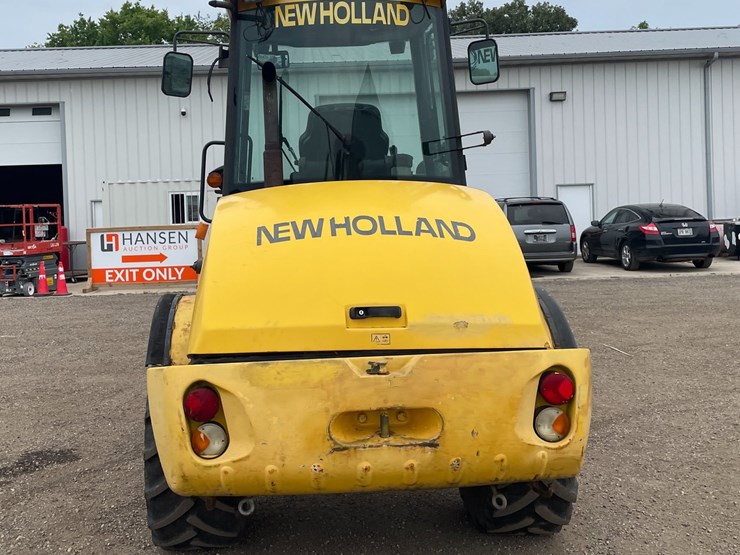 2005-new-holland-lw80b-image-6