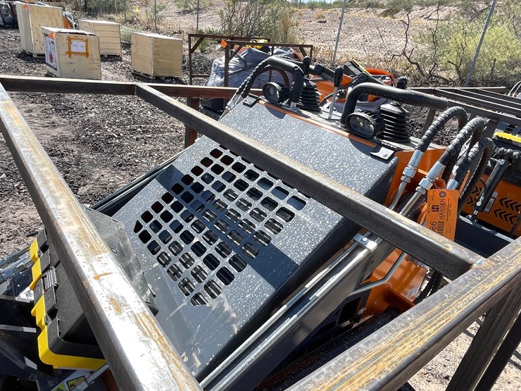 #2066-•-unused-2026-landhonor-mini-skid-steer-loader-image-13