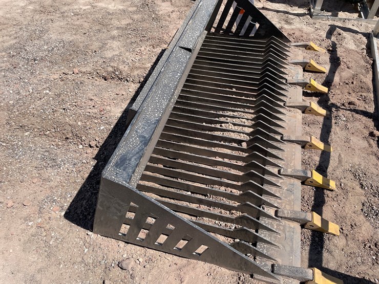#2415-•-unused-2026-landhonor-skid-steer-rock-bucket-attachment-image-2