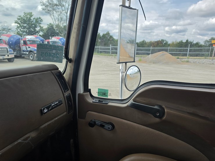 #25405-•-2003-mack-cv713-granite-truck-image-84
