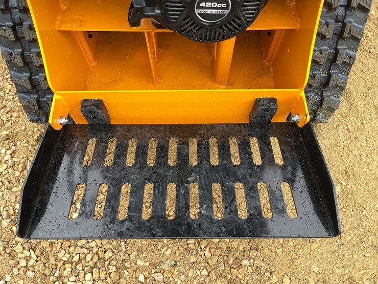 #1261-•-mms-skid-steer-loader-image-22