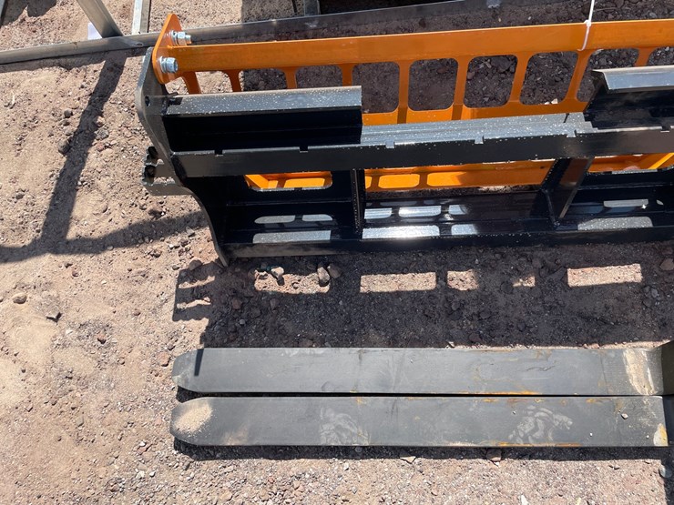 #2422-•-unused-2026-landhonor-pallet-fork-attachment-image-6