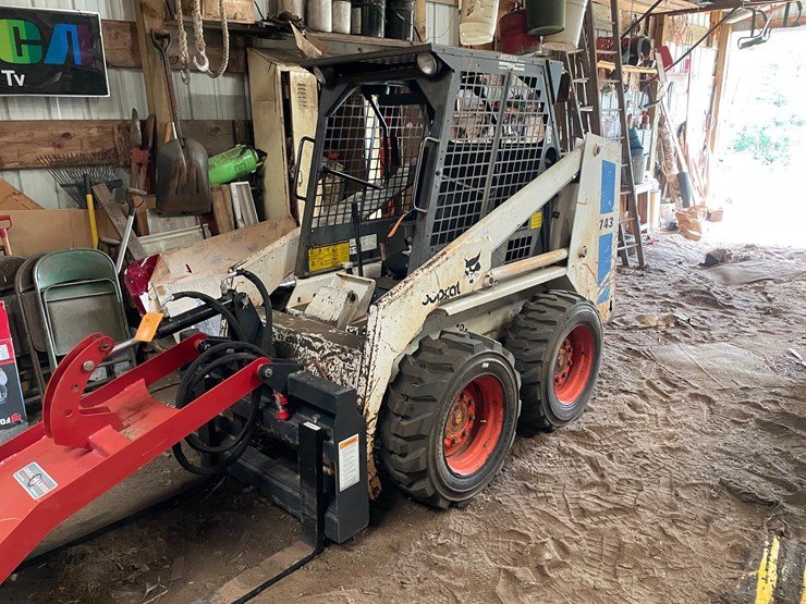bobcat-743-image-1