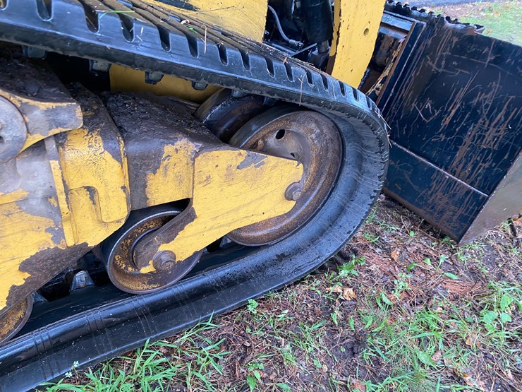 2019-caterpillar-259d-image-31