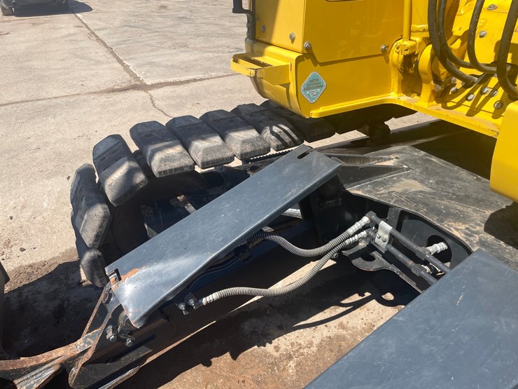 2019-komatsu-pc138us-image-39