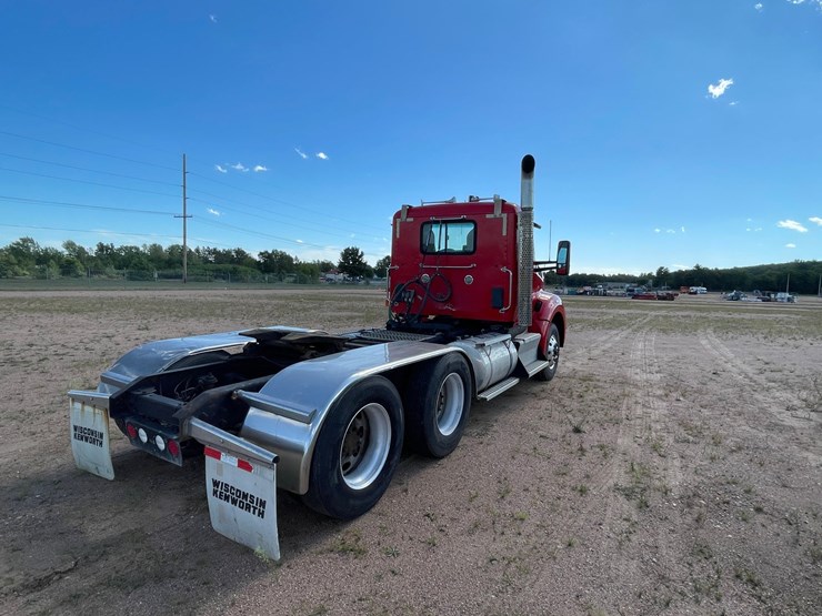 2014-kenworth-t880-image-5