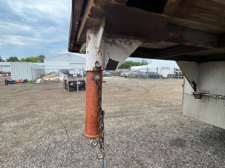 #2840-•-1987-roadmaster-5th-wheel-enclosed-trailer-(has-wi-title)-image-7