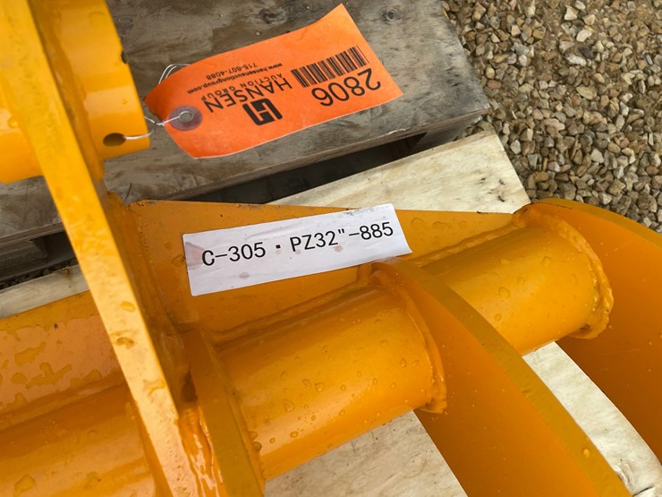 caterpillar-305-image-8