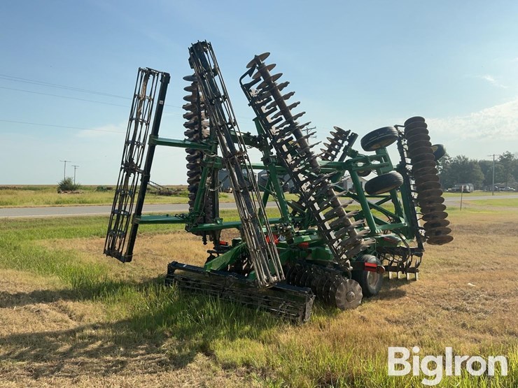 2022-john-deere-2633-image-5